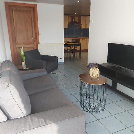 Appartement Rdc Plein Centre Avec Terrasse Visé المظهر الخارجي الصورة