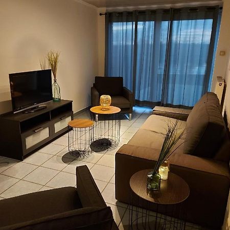 Appartement Rdc Plein Centre Avec Terrasse Visé المظهر الخارجي الصورة