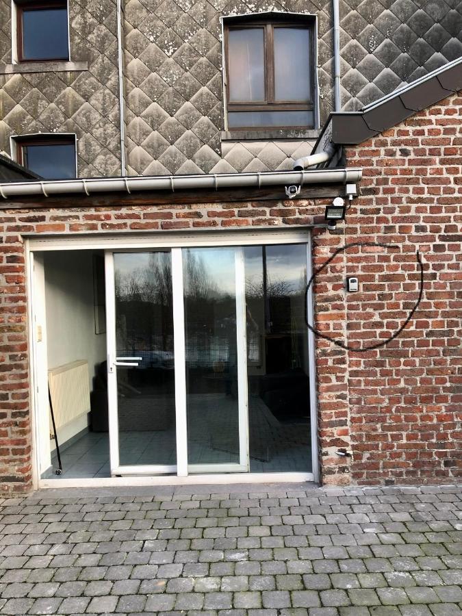 Appartement Rdc Plein Centre Avec Terrasse Visé المظهر الخارجي الصورة